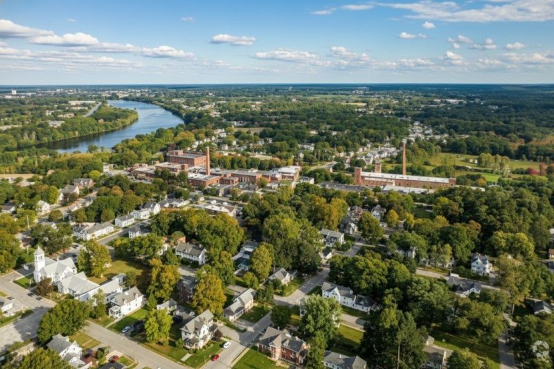 Best Siding Repair pros in Somerville, MA